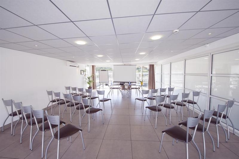 Ibis Styles Hyeres Rooftop & Spa Exterior photo